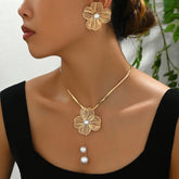 Women's necklace earrings set Versatile flower inlaid pearl design niche long collarbone chain